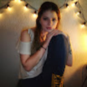 Meet your Posher, Cait